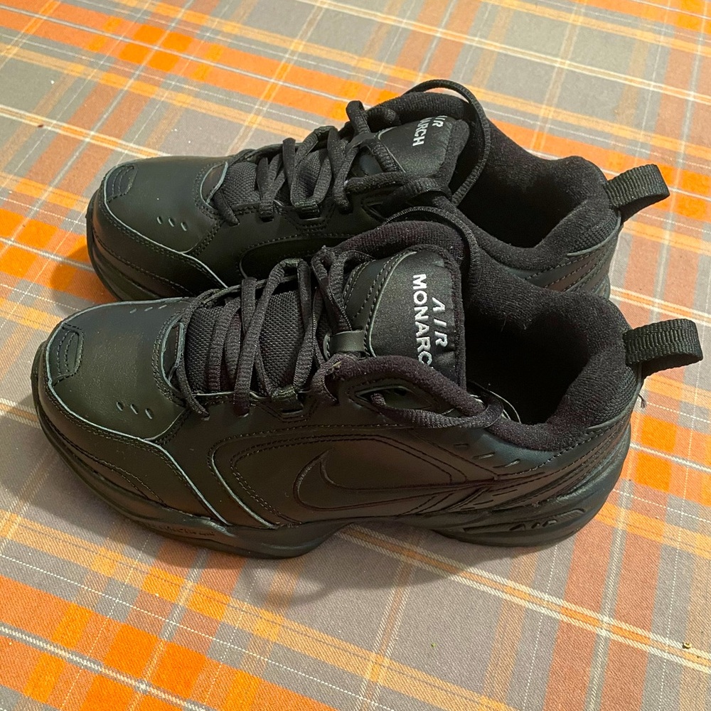 Black leather Nike Air Monarchs NEVER WORN